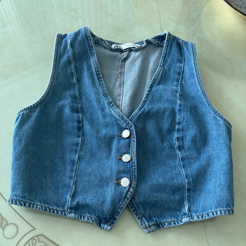 Zara Jean vest
